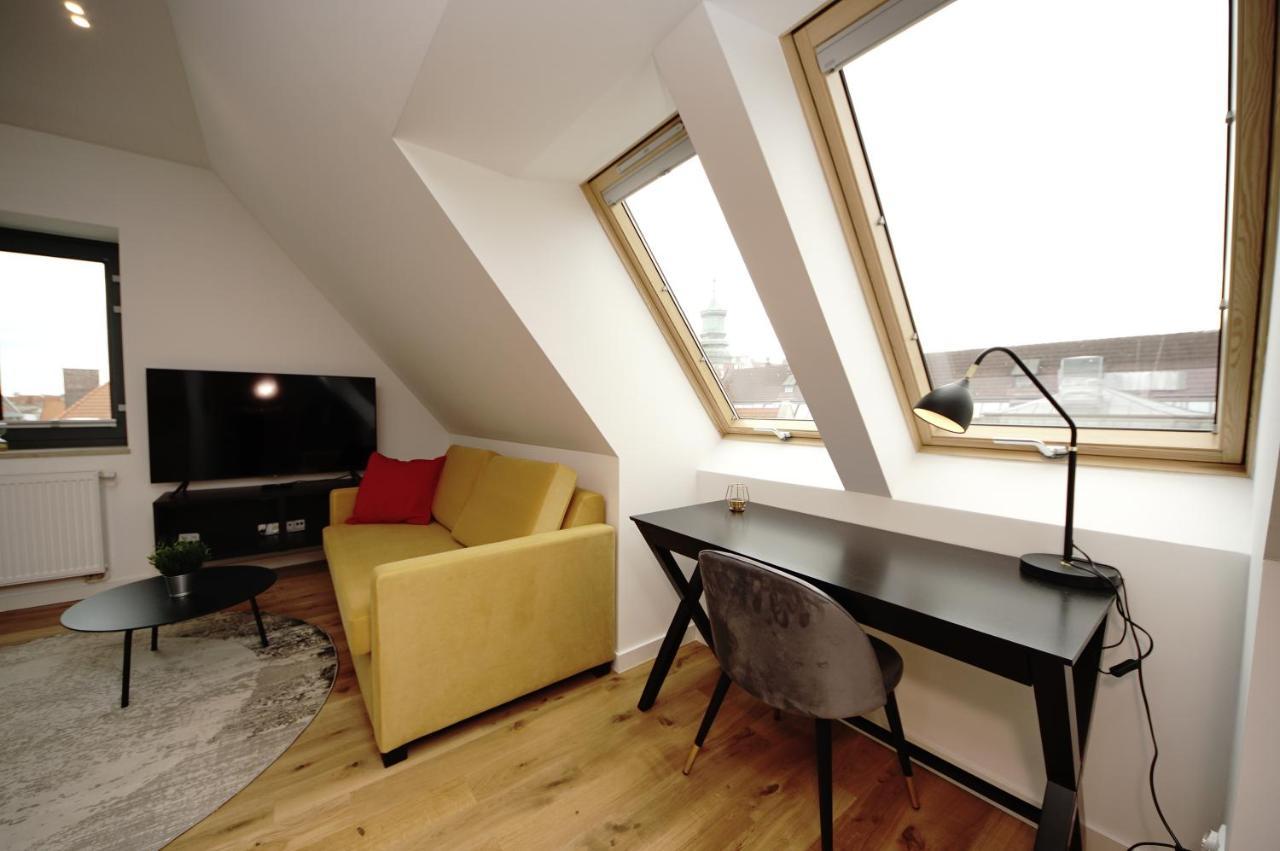 Bh Properties, Apartamenty Teatr Wybrzeze Srodmiescie Гданьск Экстерьер фото